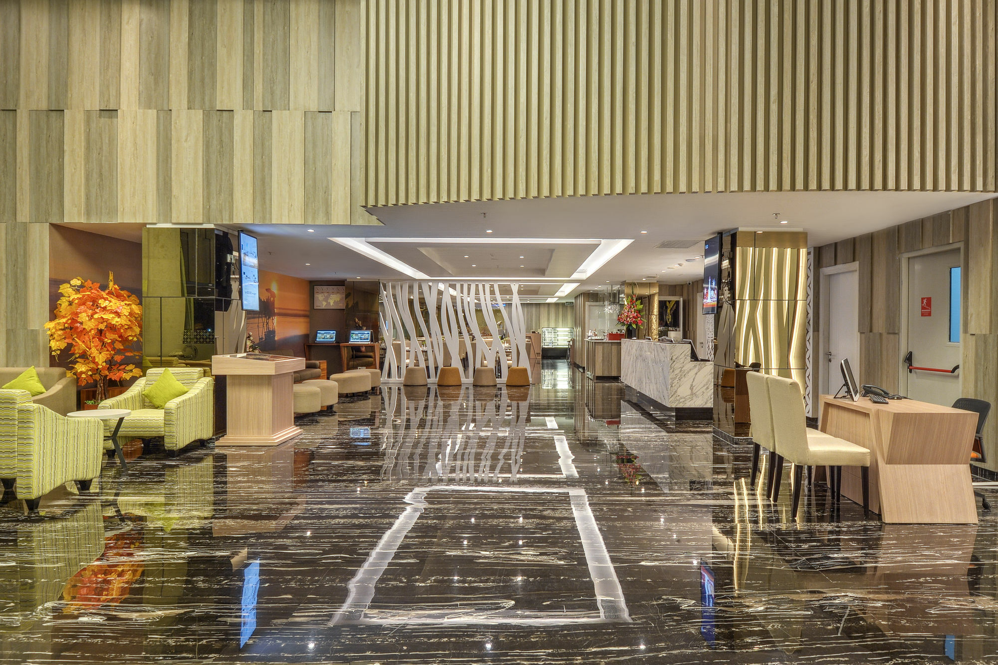 Platinum Adisucipto Hotel & Conference Center Kalasan Exteriör bild